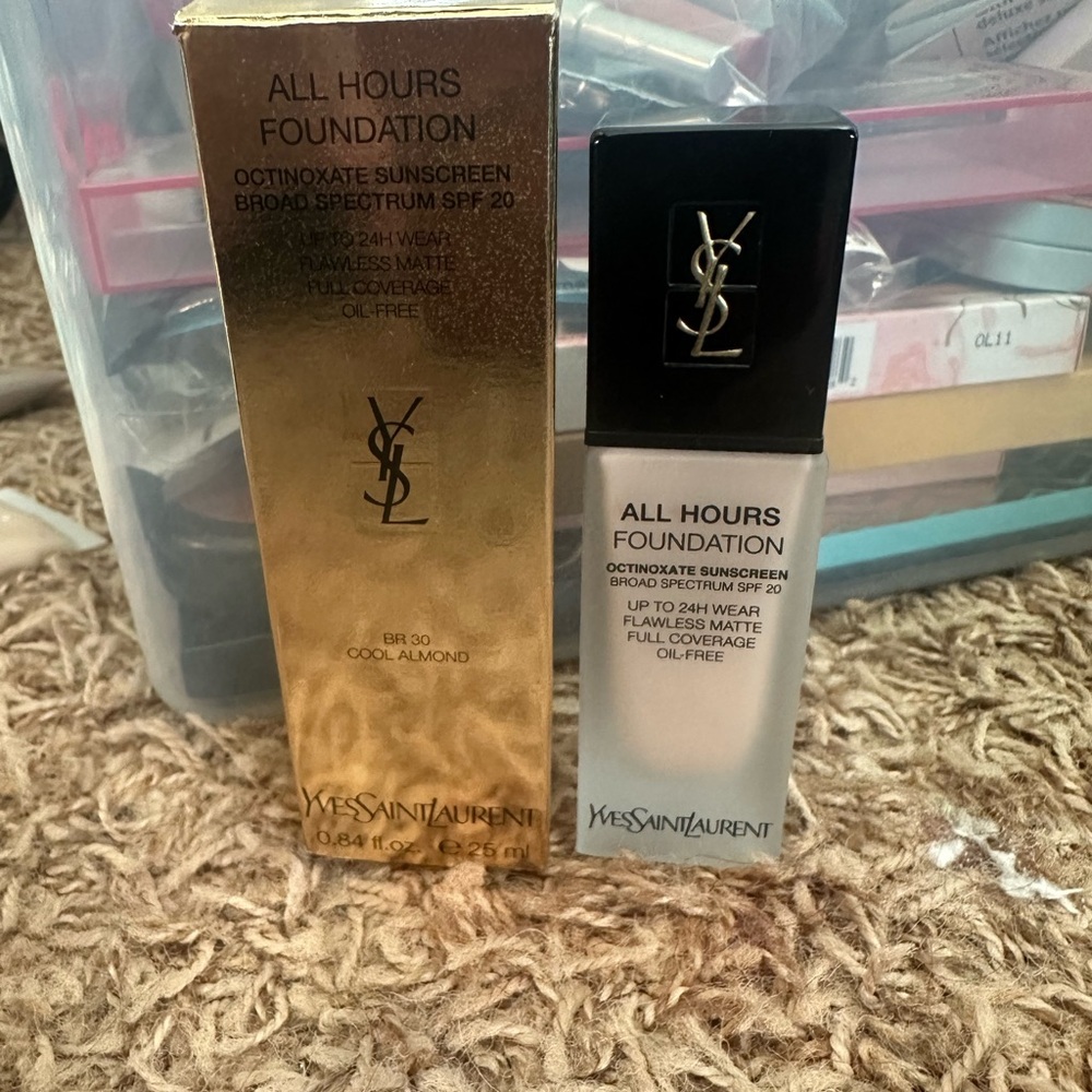 Yves Saint Laurent All Hours Foundation - Cool Almond